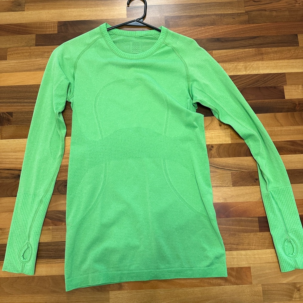 Lululemon Swiftly Tech long sleeve lime green size 6